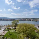 BpR Stollár Apartment, Danube View