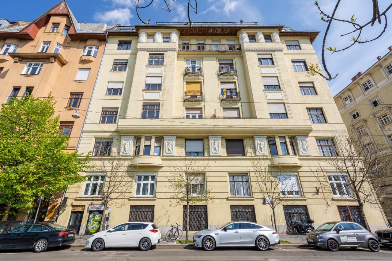 Bpr Stollár Apartment, Danube View Apartment Budapest
