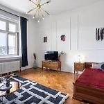 BpR Stollár Apartment, Danube View